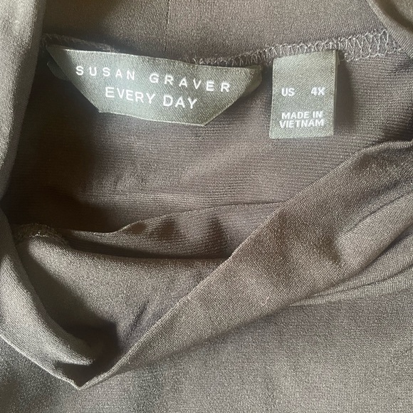 NWOT SUSAN GRAVER Bundle of 4 comfortable jersey knit shirts—Size 4XL - Picture 6 of 9